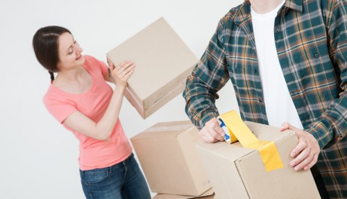 Removal truck hire service for South Norwood home and business moves